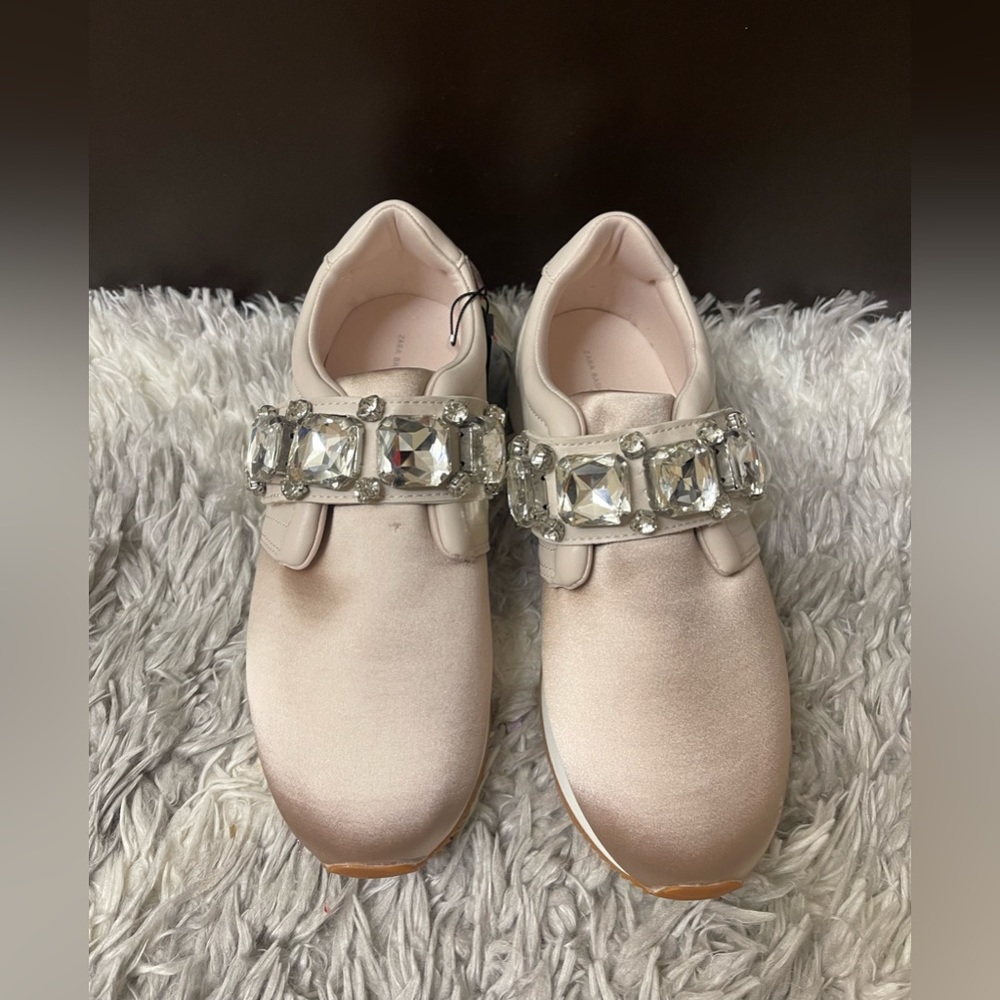 Zara women shoes. Size 6
